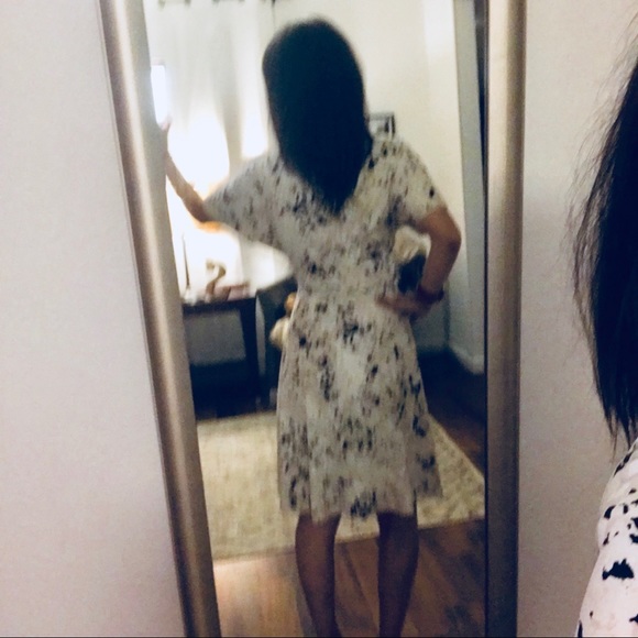 Halston Cream Black Print Wrap Midi Dress Size XS - Picture 3 of 7